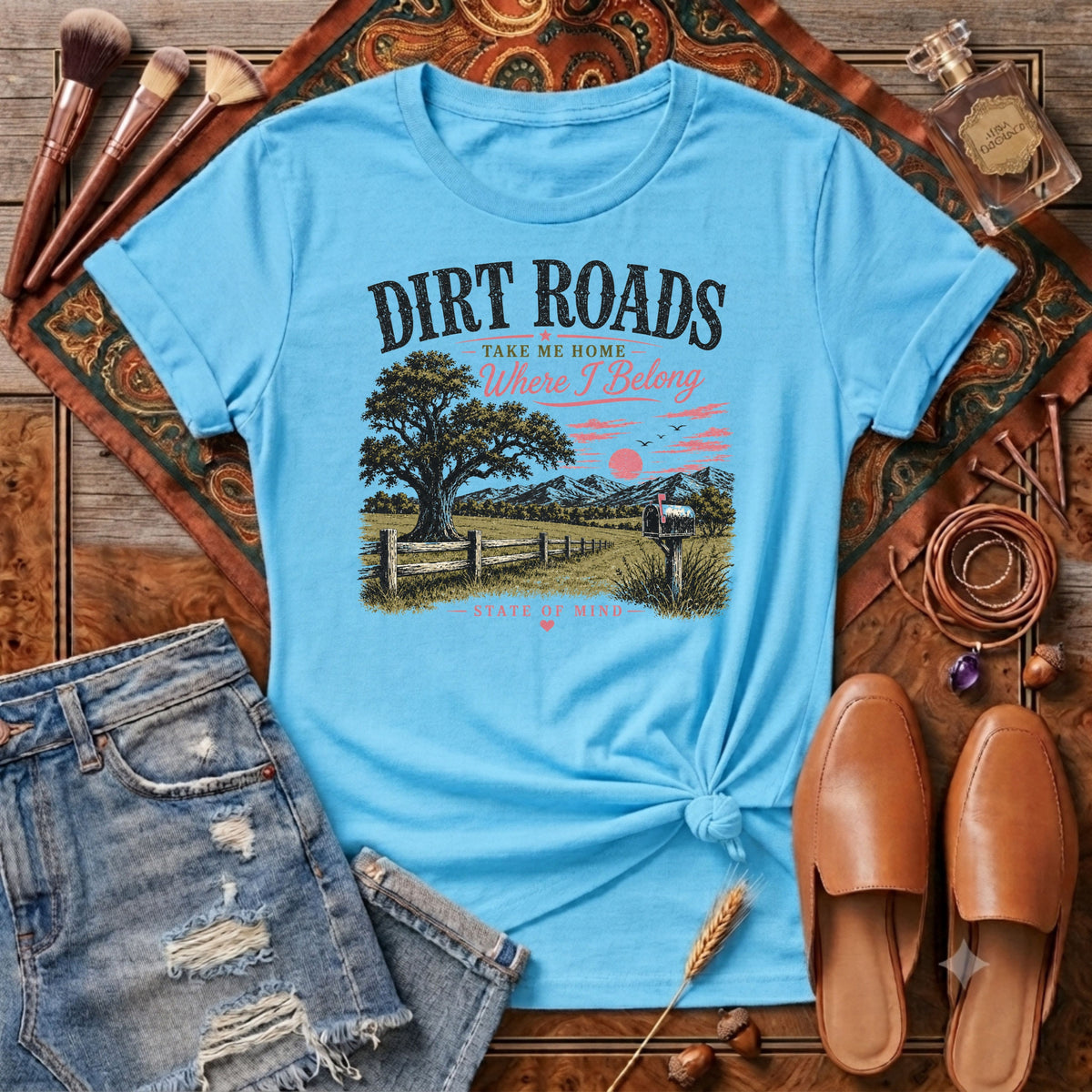 Dirt roads take me home where I belong pink T-Shirt